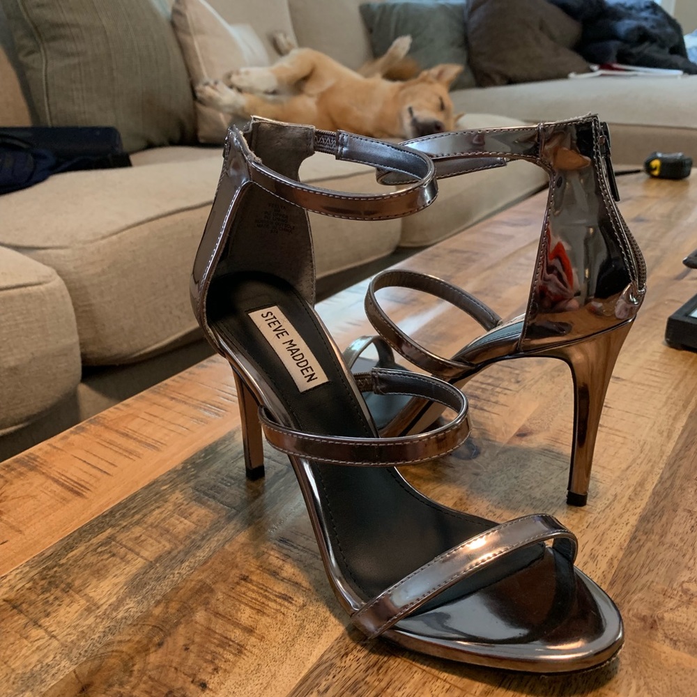 Steve Madden metallic reflective heels